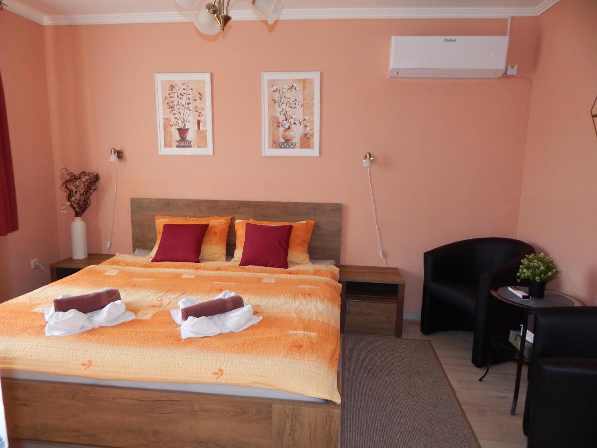 Voelgy Apartman Эгер Экстерьер фото