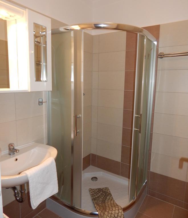 Voelgy Apartman Эгер Экстерьер фото